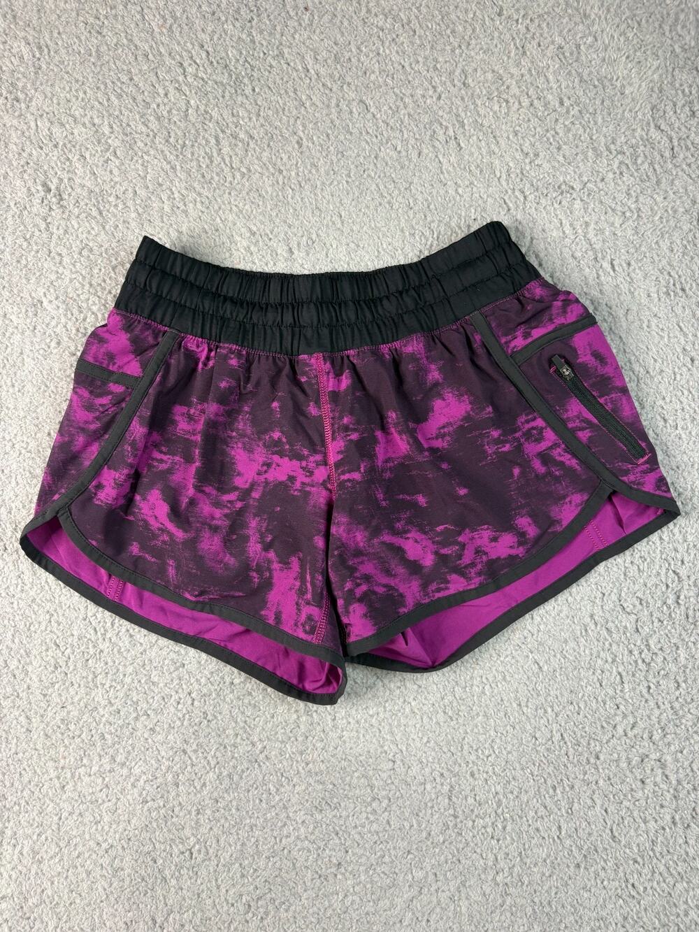 Lululemon Tracker Short III Athletic Short Women Size 4 Purple Elastic Waistband